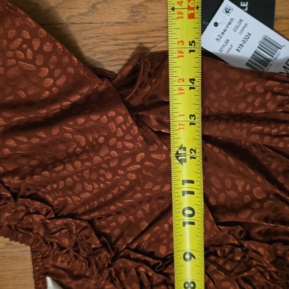 52SEVEN BRAND WOMEN'S COPPER TOP WITH RUFFLES SIZE MEDIUM - Picture 10 of 13